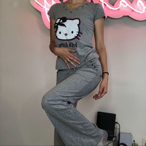 Hello Kitty Tracksuit - Picture 6 of 6